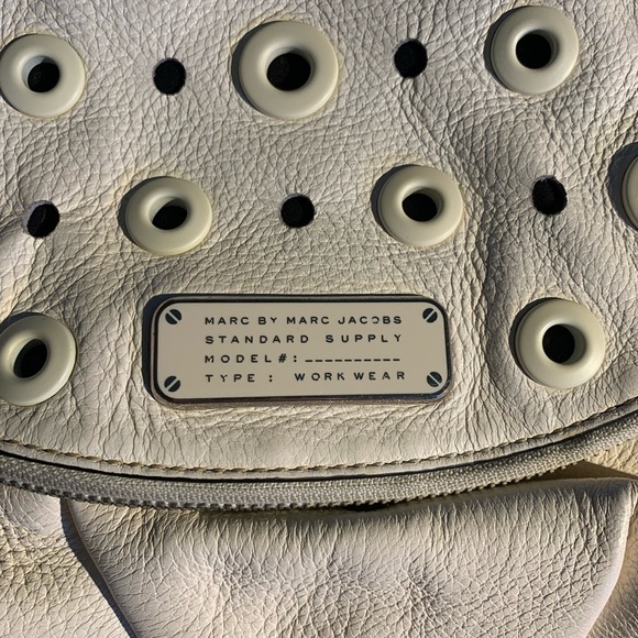 Marc by Marc Jacobs New Q Grommet Natasha crossbody - Picture 2 of 11